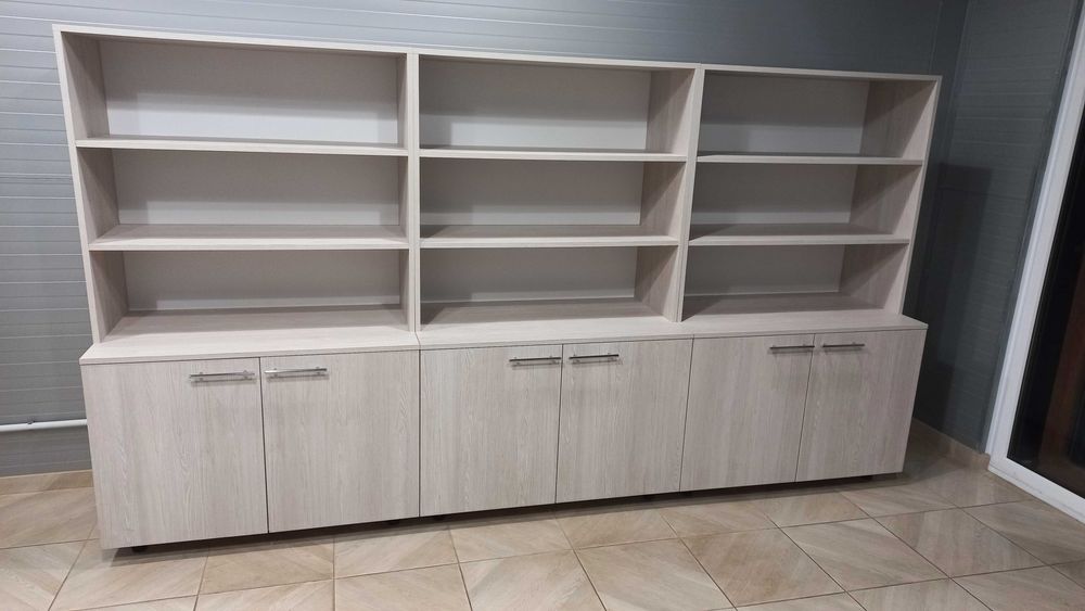 Меблі для магазину: 100 грн. - Торгово-виставкове обладнання Одеса на Olx