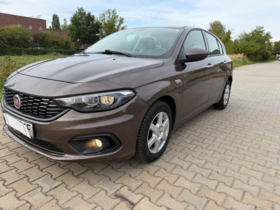 Fiat Tipo 1,4i.Full Wersja.Navi.Kamera.Klimatr.Czujniki.Bezwypad.Nowy rozrząd.
