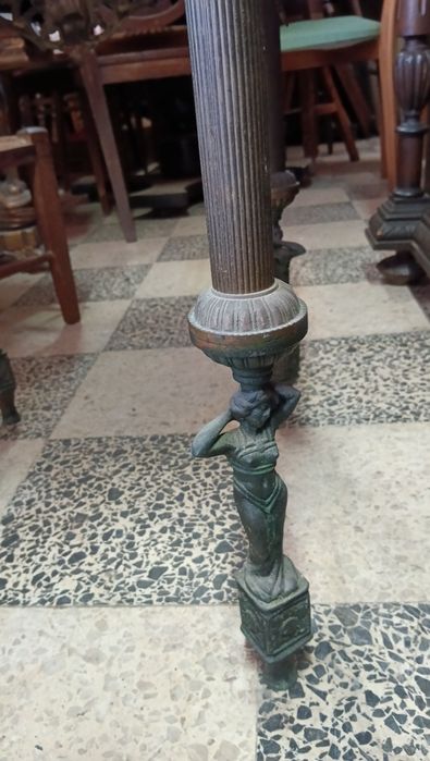 Mesa de apoio antiga