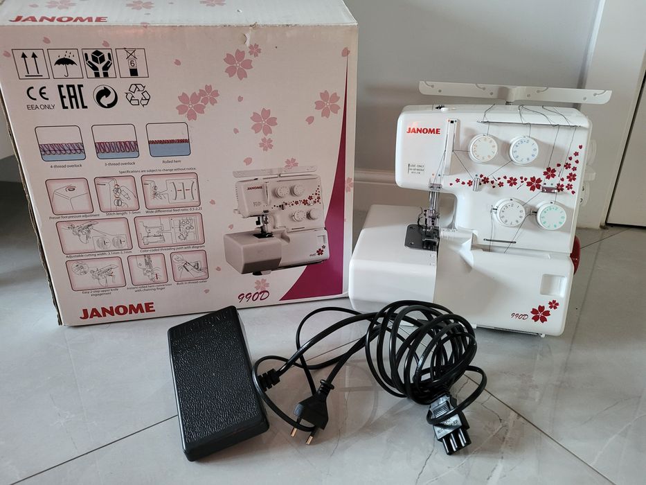 Owerlock Janome 990 D