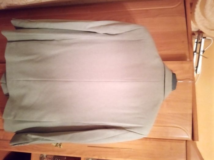 Костюм чоловічий оливковий. Новий! р.56/182.