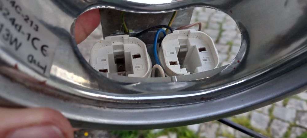 Focos 2x13w iluminação com balastro