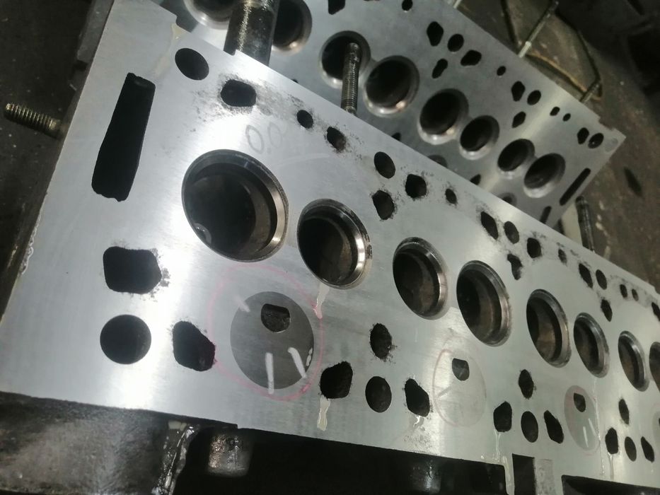 Гбц, Шліфування ГБЦ,  Плоска Шліфовка шліфування блоку клапанів