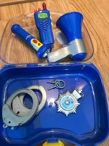 Maletas (Polícia, bombeiro, médico)