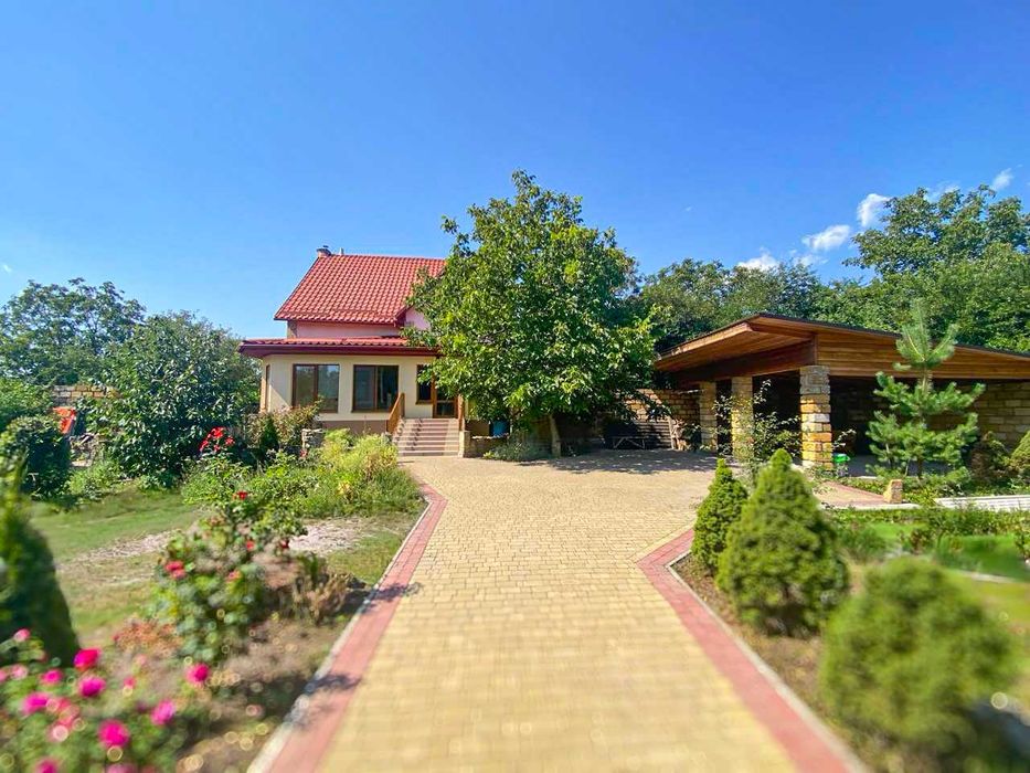 Оренда будинку подобово для святкування визначних дат та відпочинку