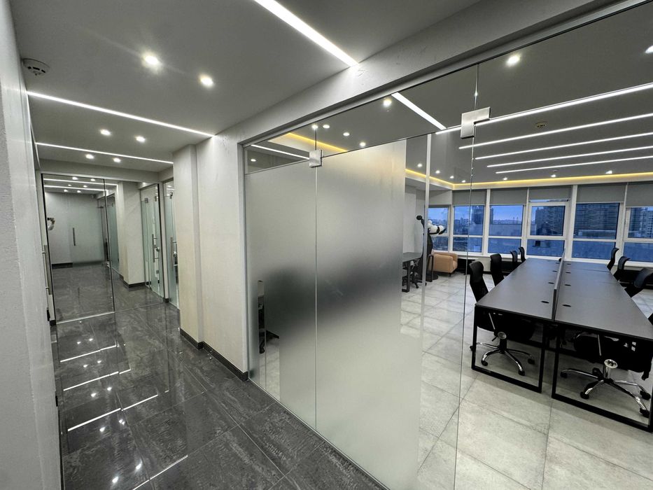 Стильный офис центр Киева 25 человек БЦ Carnegie Tower без комиссии