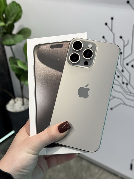 Гарантія • iPhone 15 Pro Max • 256GB • 85%Акб • Оплата частинами