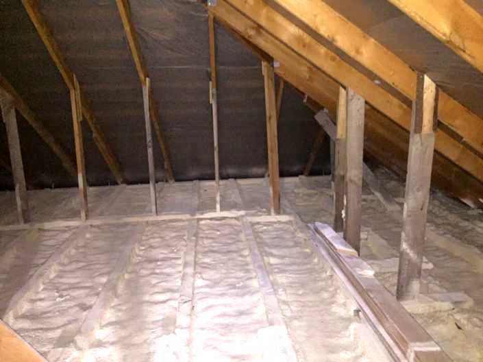 Утеплення та ізоляція поверхонь поліуретаном "ППУ" Закарпаття