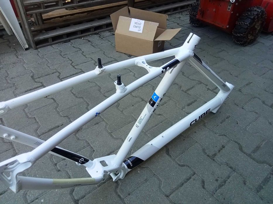 rama roweru elektrycznego cube trekingowa pod bosch classic