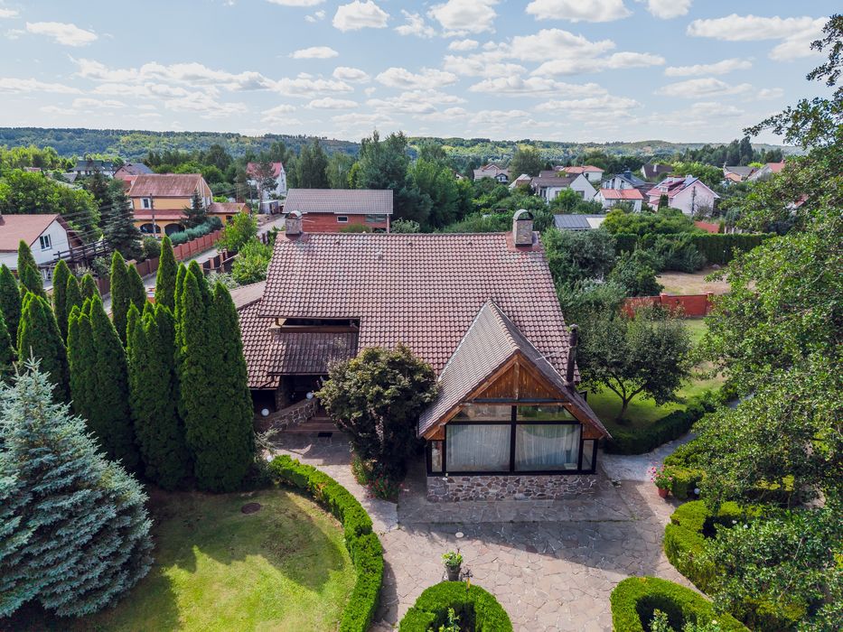 Новообухівська трасса , Романків , КМ «Енергетик» , будинок біля озера