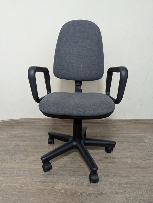 Комп'ютерне крісло