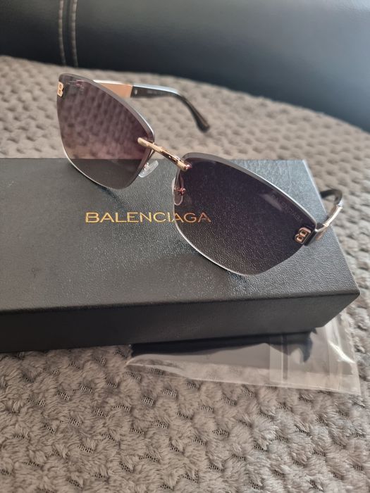 Okulary Balenciaga.