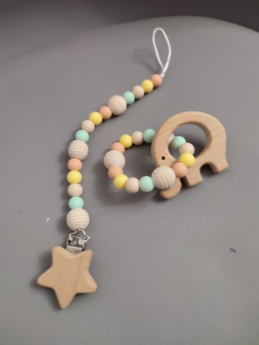 Pregadeira em silicone hipoalergico e mordedor