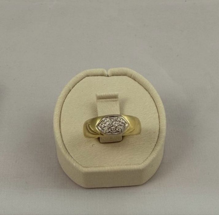 Anel Ouro 18k com diamantes Naturais e Certificado