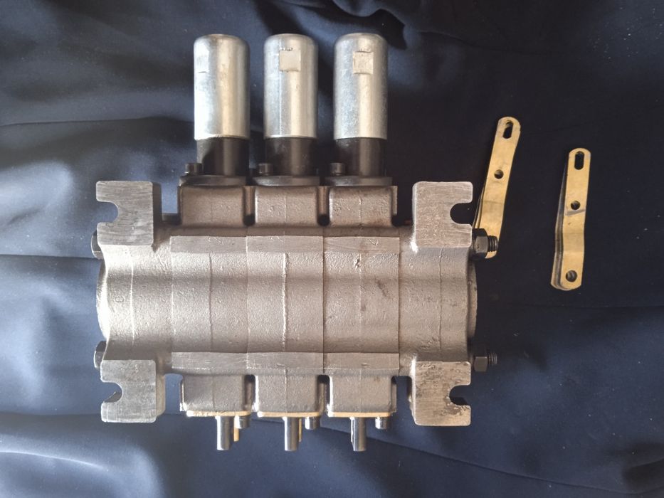 Гідророзпределітель мрс70.4/1.111