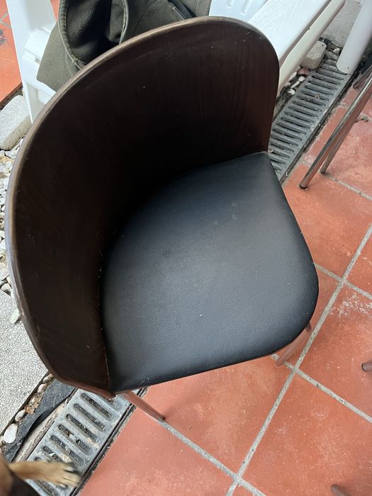 Mesa de jardim com 4 cadeiras