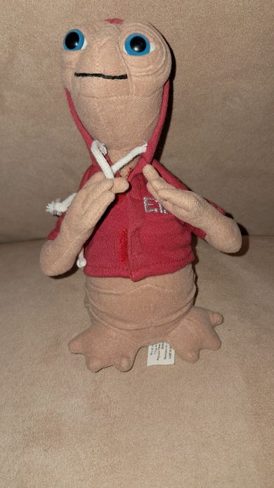 E.T. Extra Terrestrial  персонаж Мій улюблений інопланетянин. Оригінал