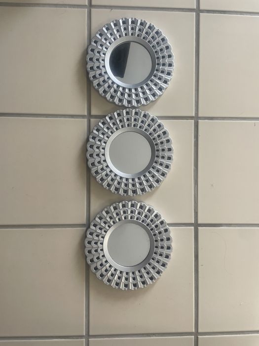 3 Mirrors - Plastic Frame64585476964609120