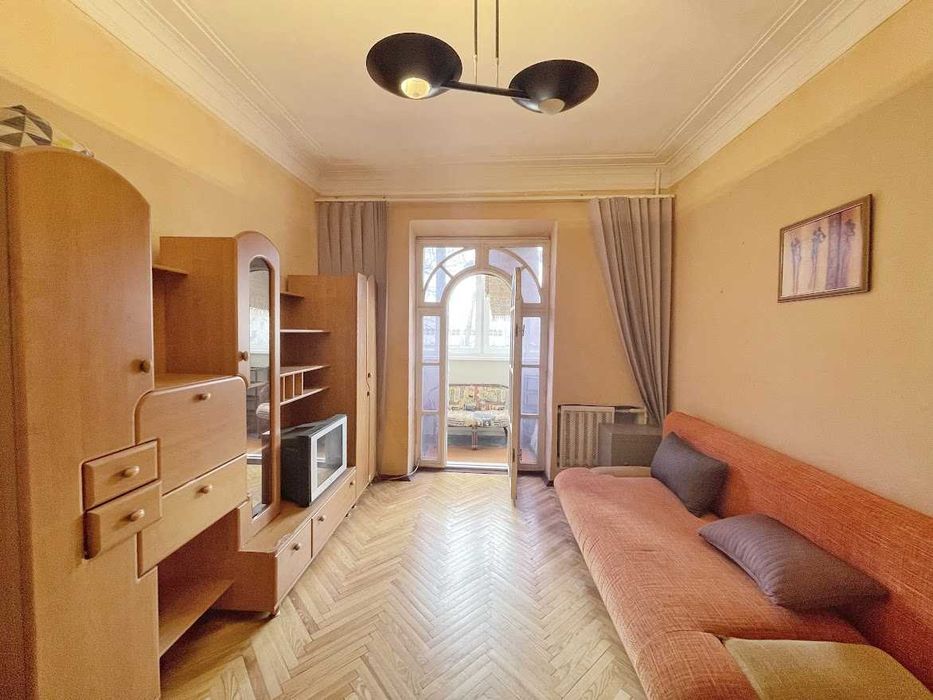 Продаж 2к сталінки на пр-ті Леоніда Каденюка (Гагаріна), 6