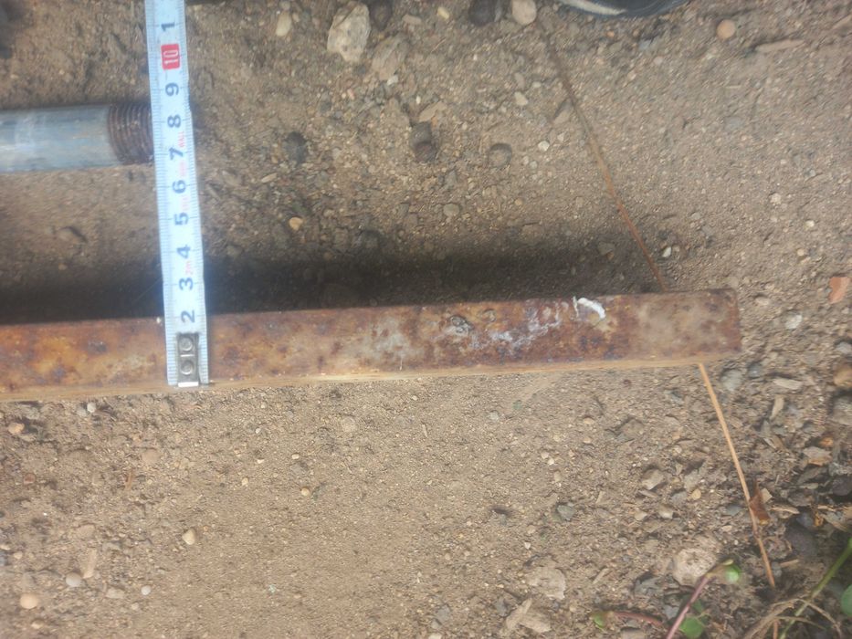 Tubo Galvanizado 1/2'' e cantoneira 2x4