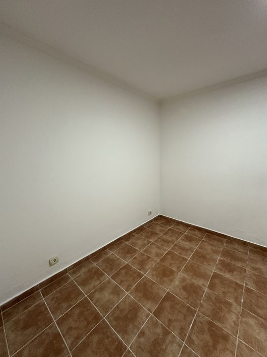 Casa t1 com despesas agua e luz incluso