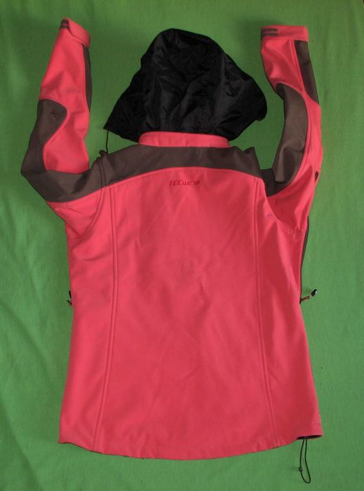 Sportowa kurtka softshel firmy rodeo r S