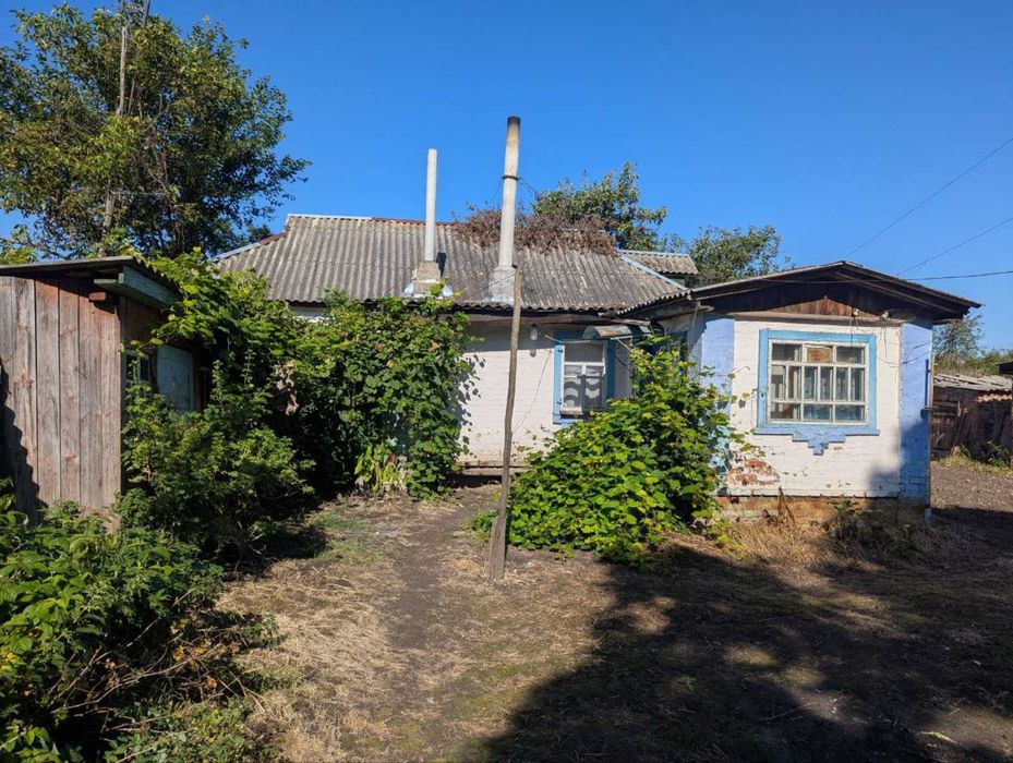 Будинок  біля міста. 380 ВОЛЬТ. Є-ВІДНОВЛЕННЯ.