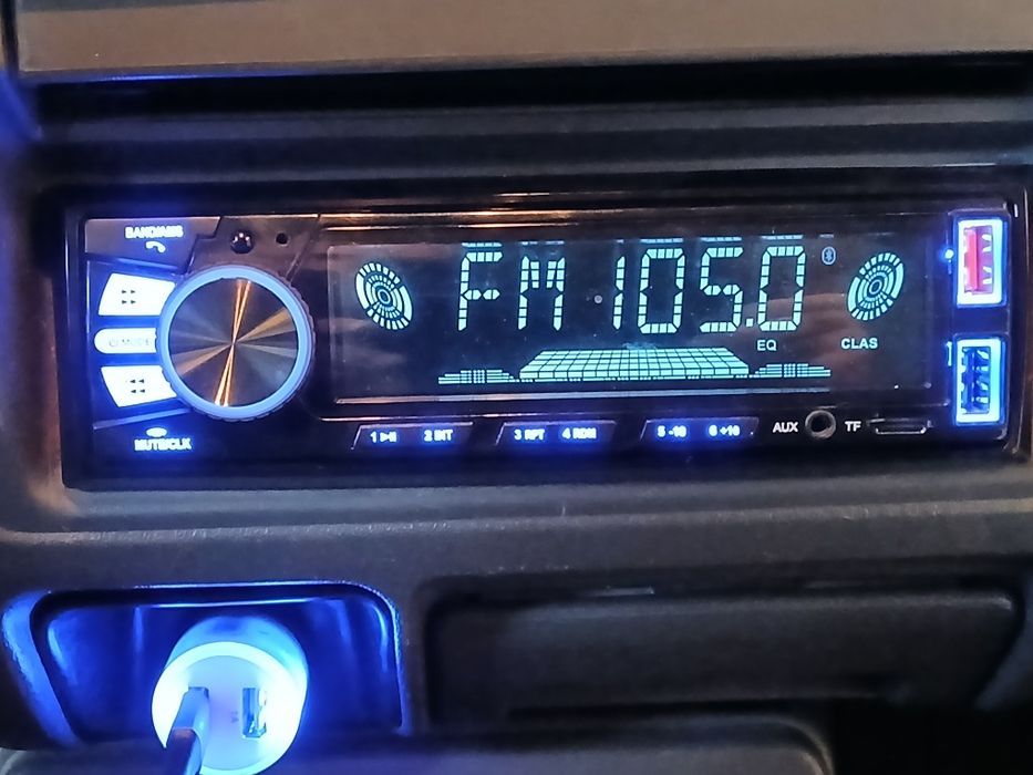 Auto radio c usb
