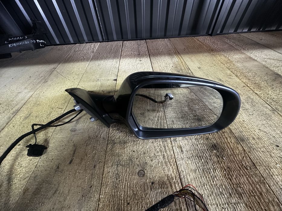 Дзеркало бічне праве skoda superb 2 шкода суперб 2