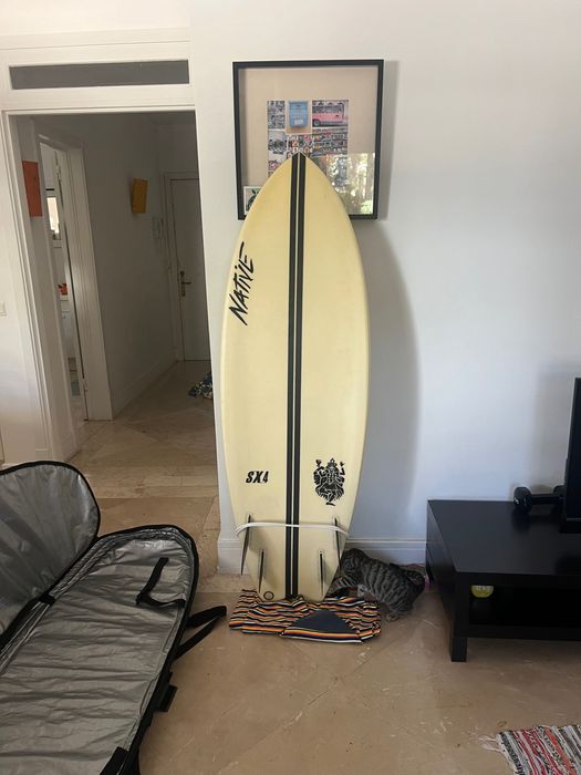 Native SX4 5’9” Surfboard – quad Setup