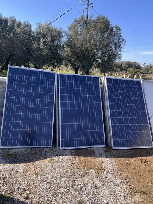 Painel solar em otimo estado