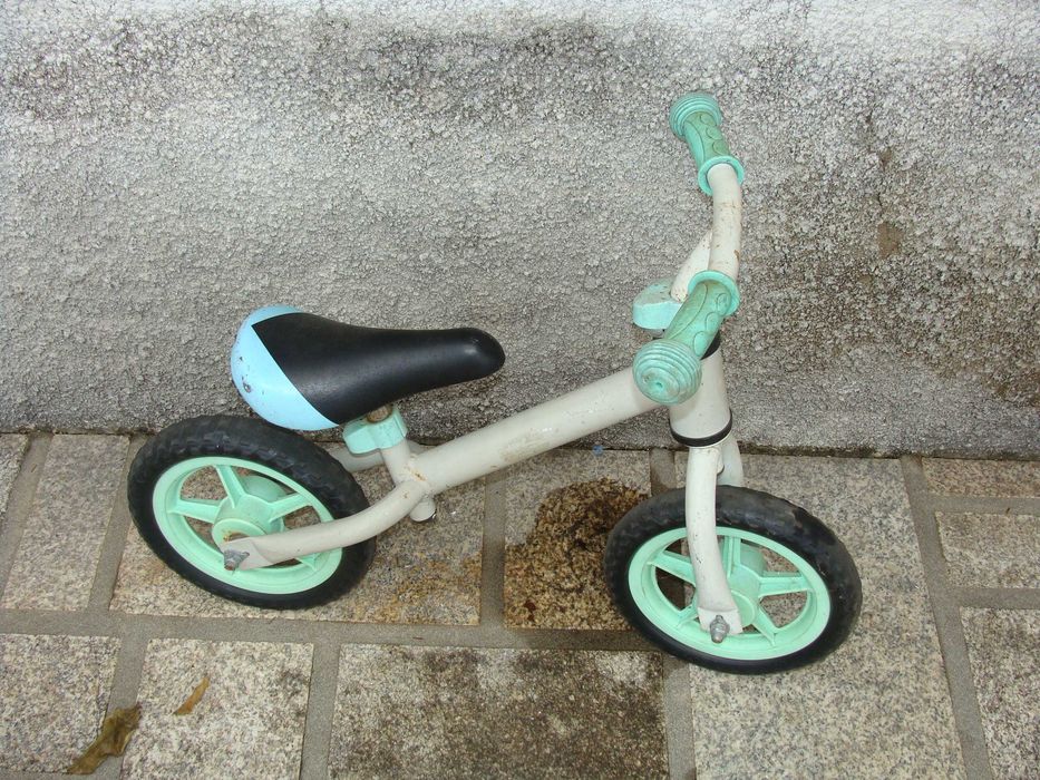 Bicicleta de Equilíbrio (sem pedais) para Criança