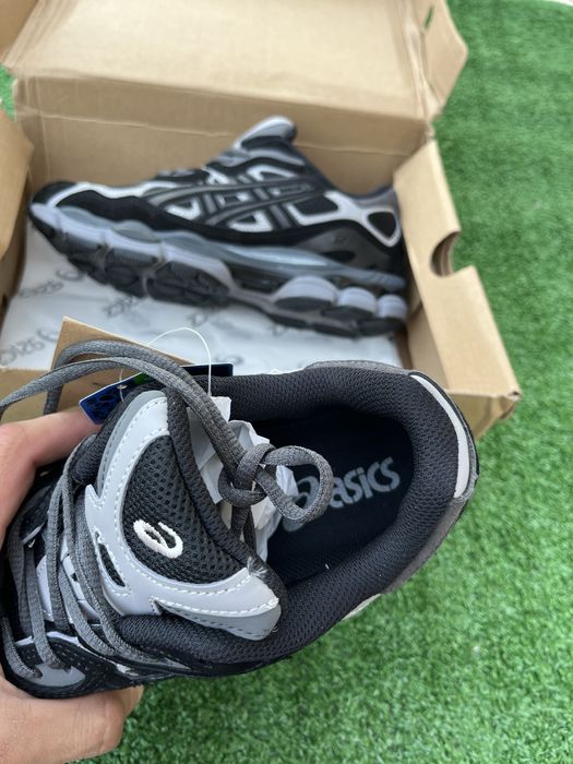 Asics GEL NYC pretas