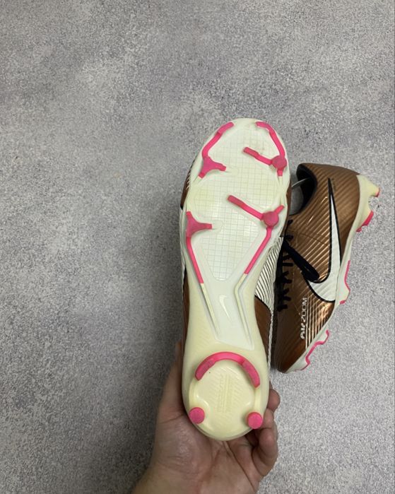 Футбольні бутси Nike Mercurial