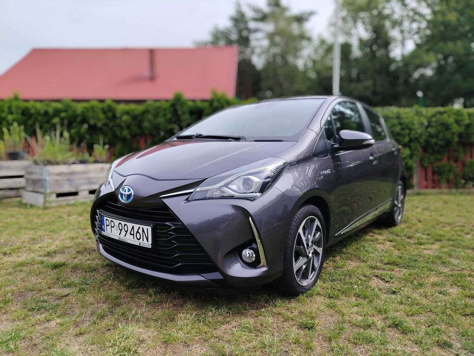 Toyota Yaris 1.5 Hybryda Prestige