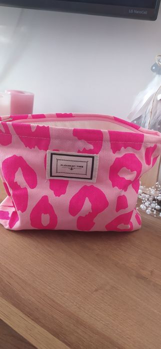 Kosmetyczka saszetka damska