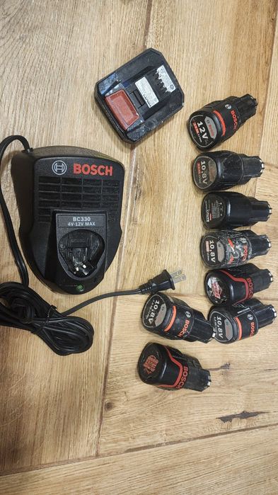 Акб,аккомулятор Bosh 10,8  12 v Hilti,зарядка