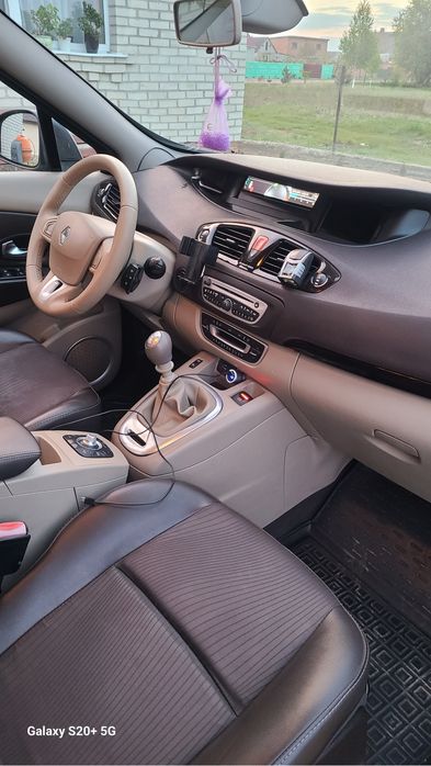 Продам рено гранд сценік 3 1.6дсі