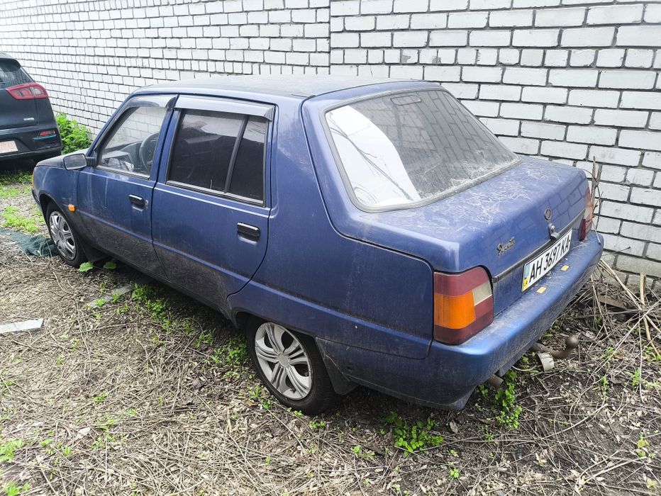 Продам автомобиль Славута