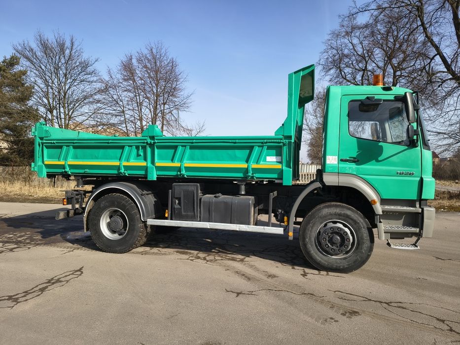 Mercedes AXOR 1828 wywrotka hydroburta niski przebieg kiper super stan