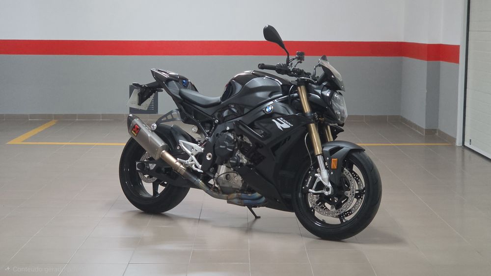 BMW  S 1000 R Akrapovic titanium
