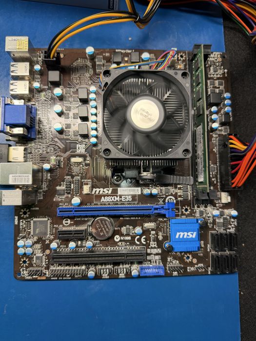 Płyta główna MSI A88XM-E35  + AMD A8-6600K + 8GB Ram