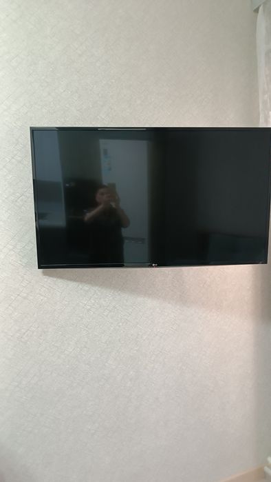 Телевізор LG 45 дюймів