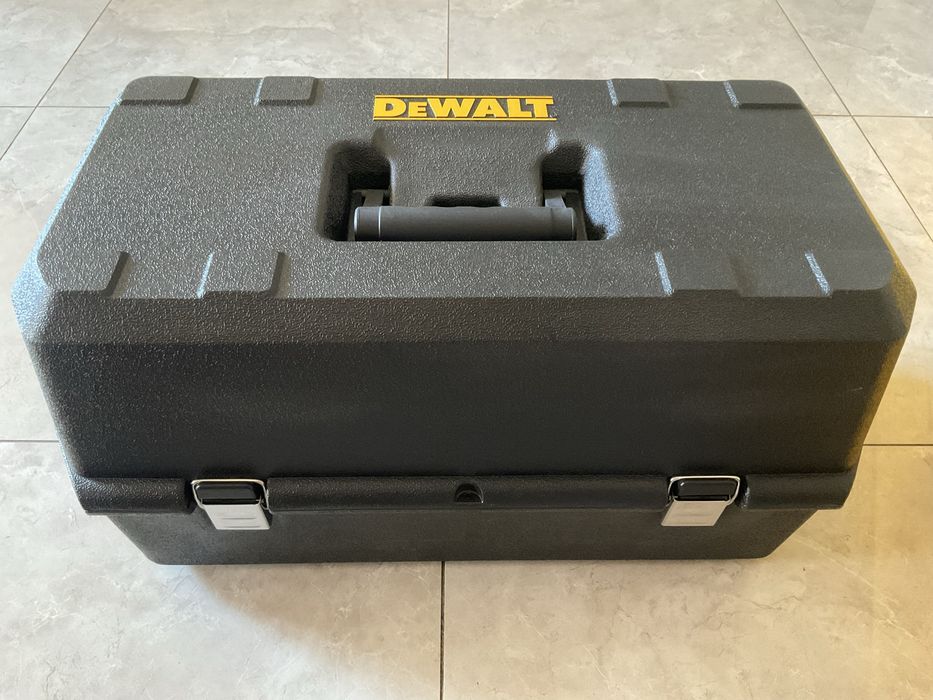 Кейс для цепных пил Dewalt DZO6KBOX