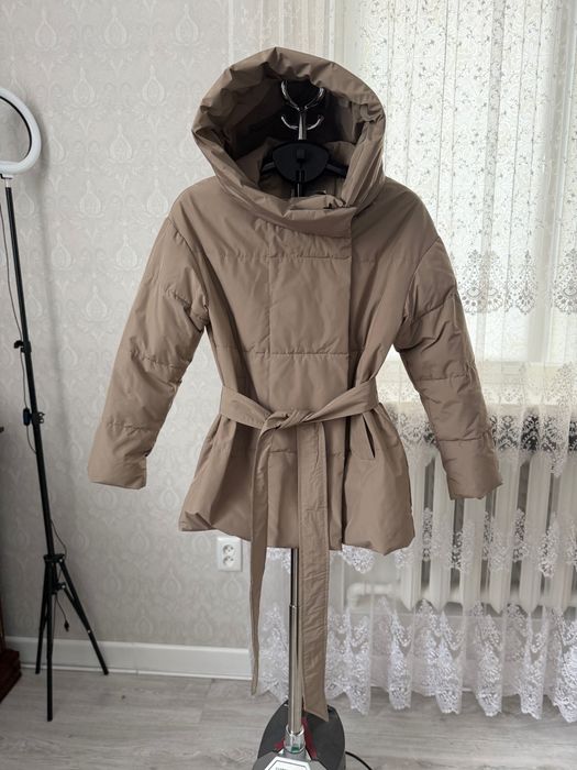 РОЗПРОДАЖ! Нова куртка весна-осінь М