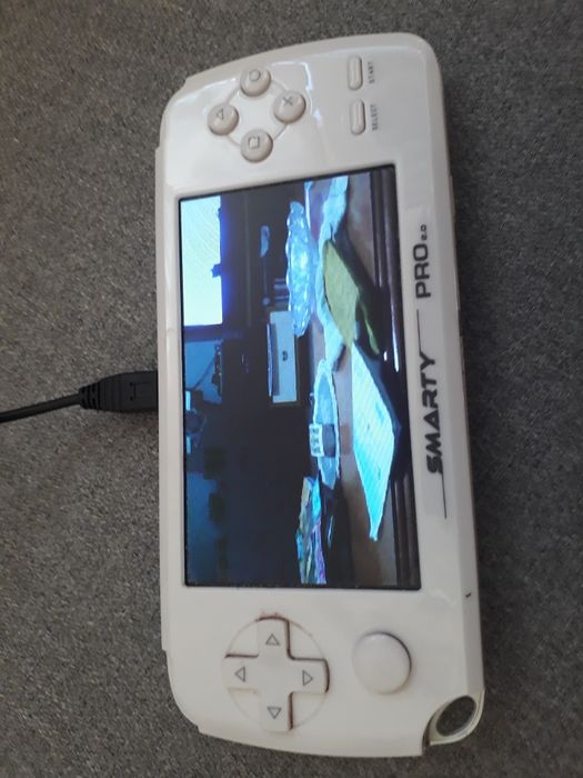 Gra  Smarty Pro 2.0 (coś w rodzaju PSP)Sprawna bez gier