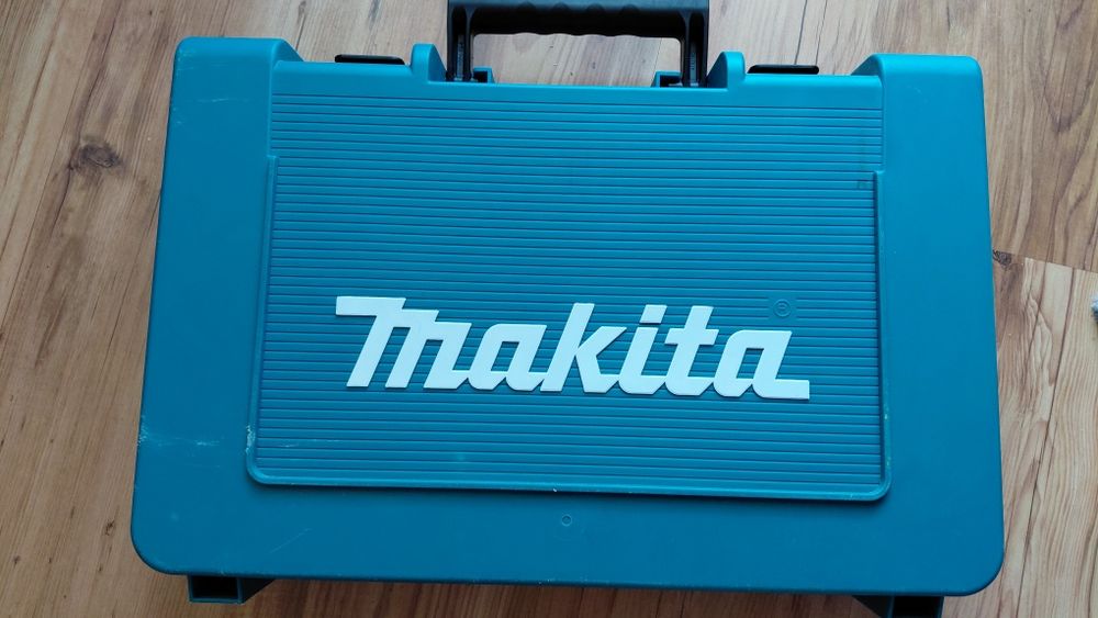 Walizka makitta wiertarka
