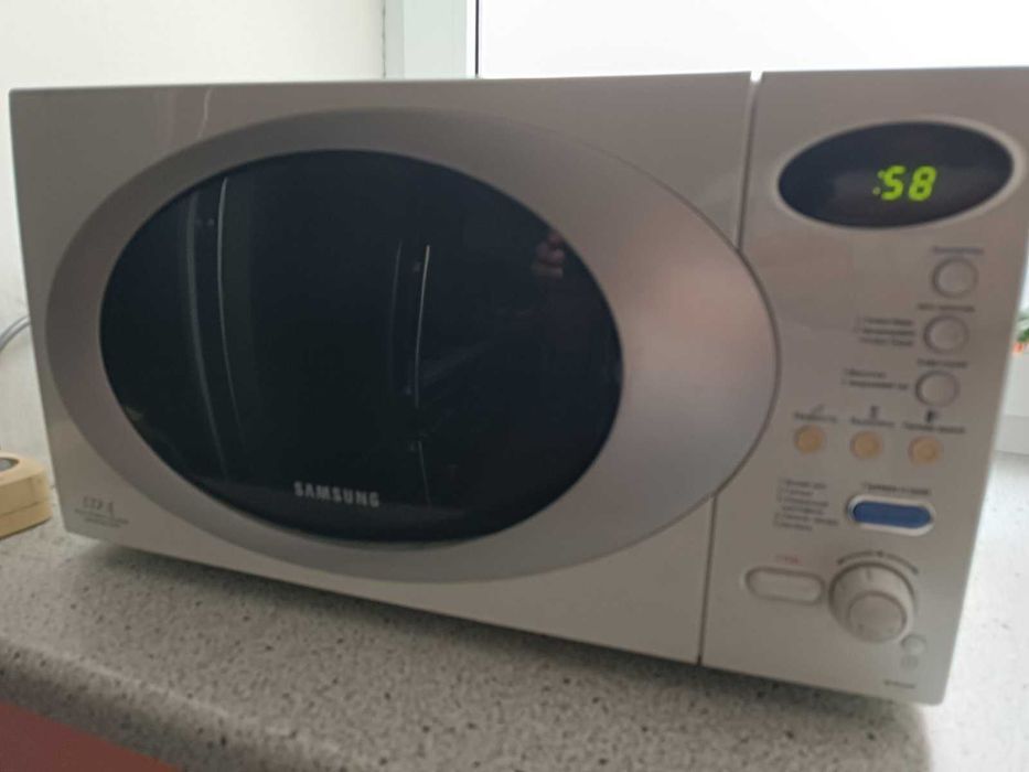 Мікрохвильовка SAMSUNG