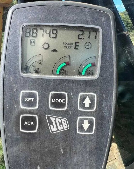 Гусенічний екскаватор JCB 220 LC