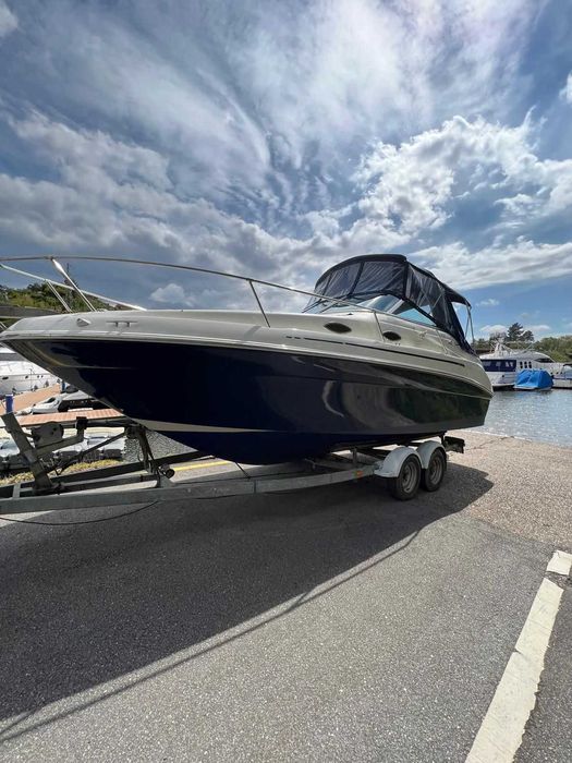 Sea Ray 240 Sundancer